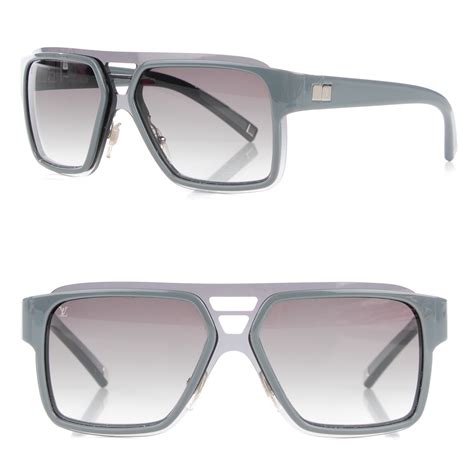 LOUIS VUITTON Enigme GM Sunglasses Grey.